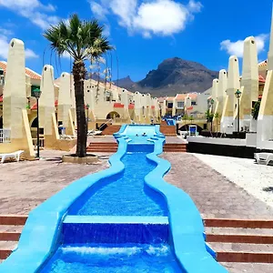 Сasa de vacaciones Fantastic 3 Bedrooms Mareverde, Wifi Free, Costa Adeje (Tenerife)